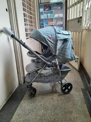 Reversible Stroller * Reversible Stroller