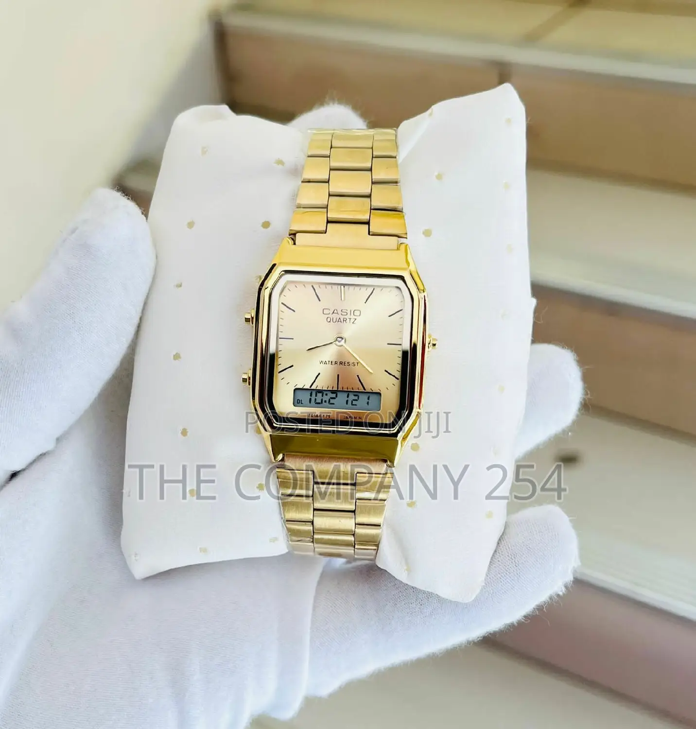 Casio Dualtime
Analogue and Digital Display