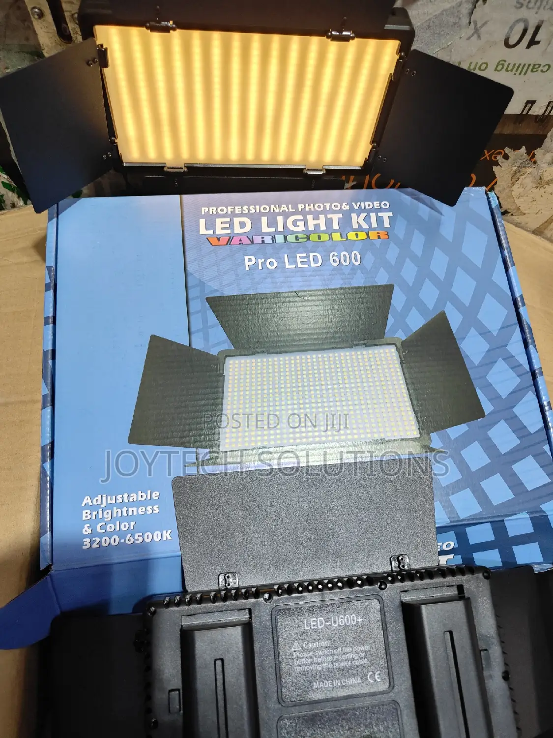Vedio Light . ( Led 600 Plus)