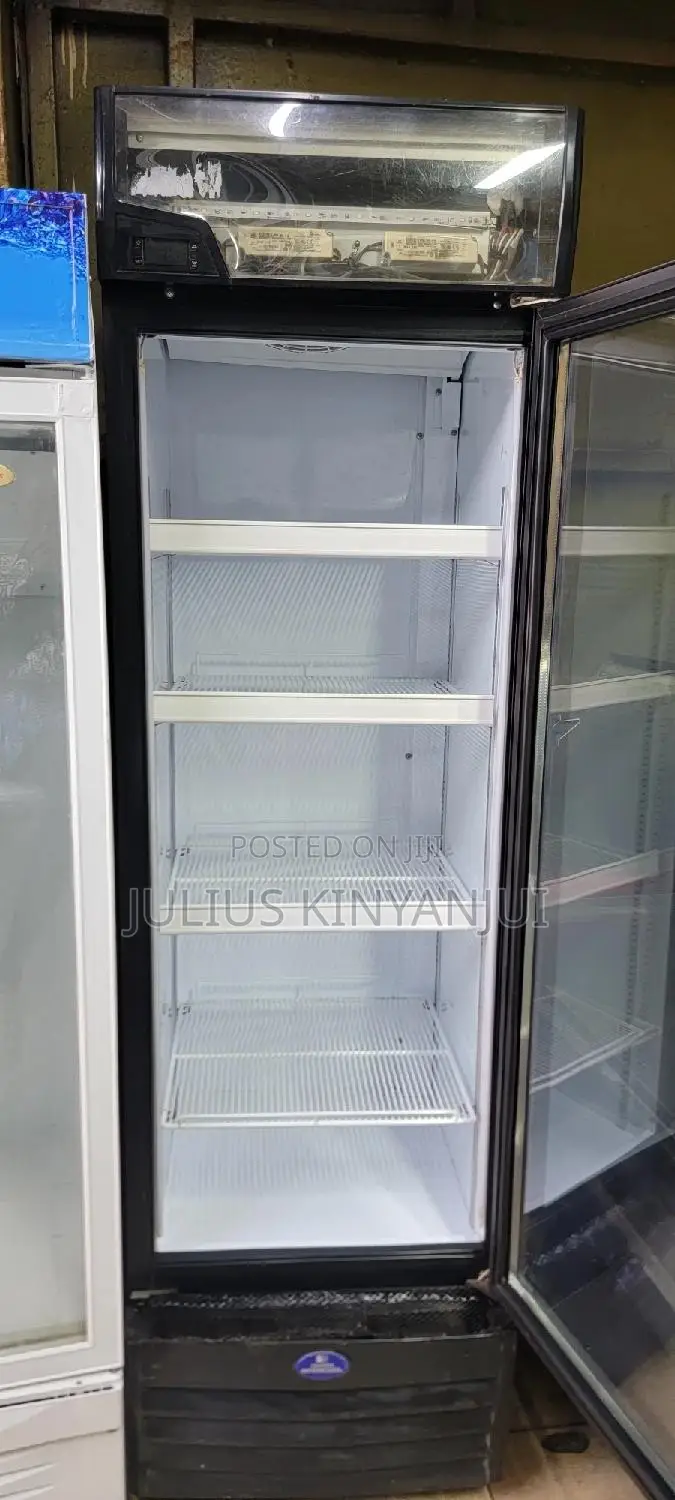 Display Fridge Sanden Intercool