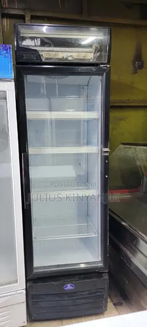 Display Fridge Sanden Intercool