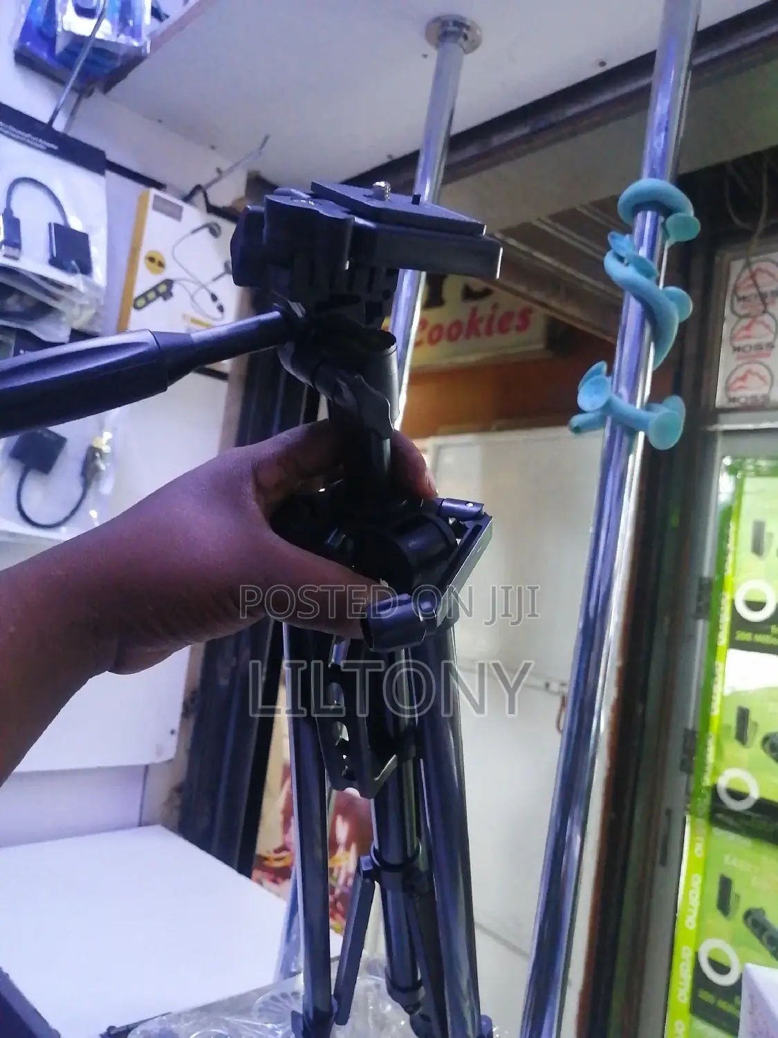 Camera and Phone Tripod Stand