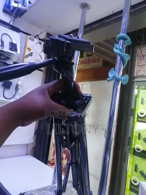 Camera and Phone Tripod Stand