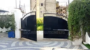 Gate Motor Centurion Vantage 500 Smart Swing Gate