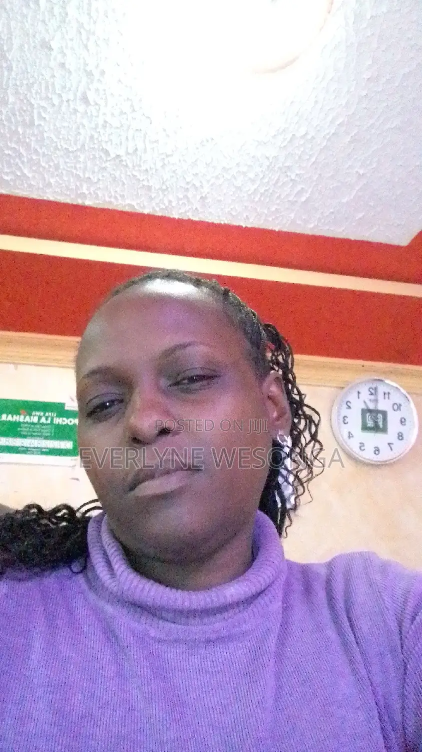 Front Desk and Receptionist