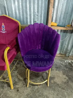 Manicure Flower Seat, Purple Colour.