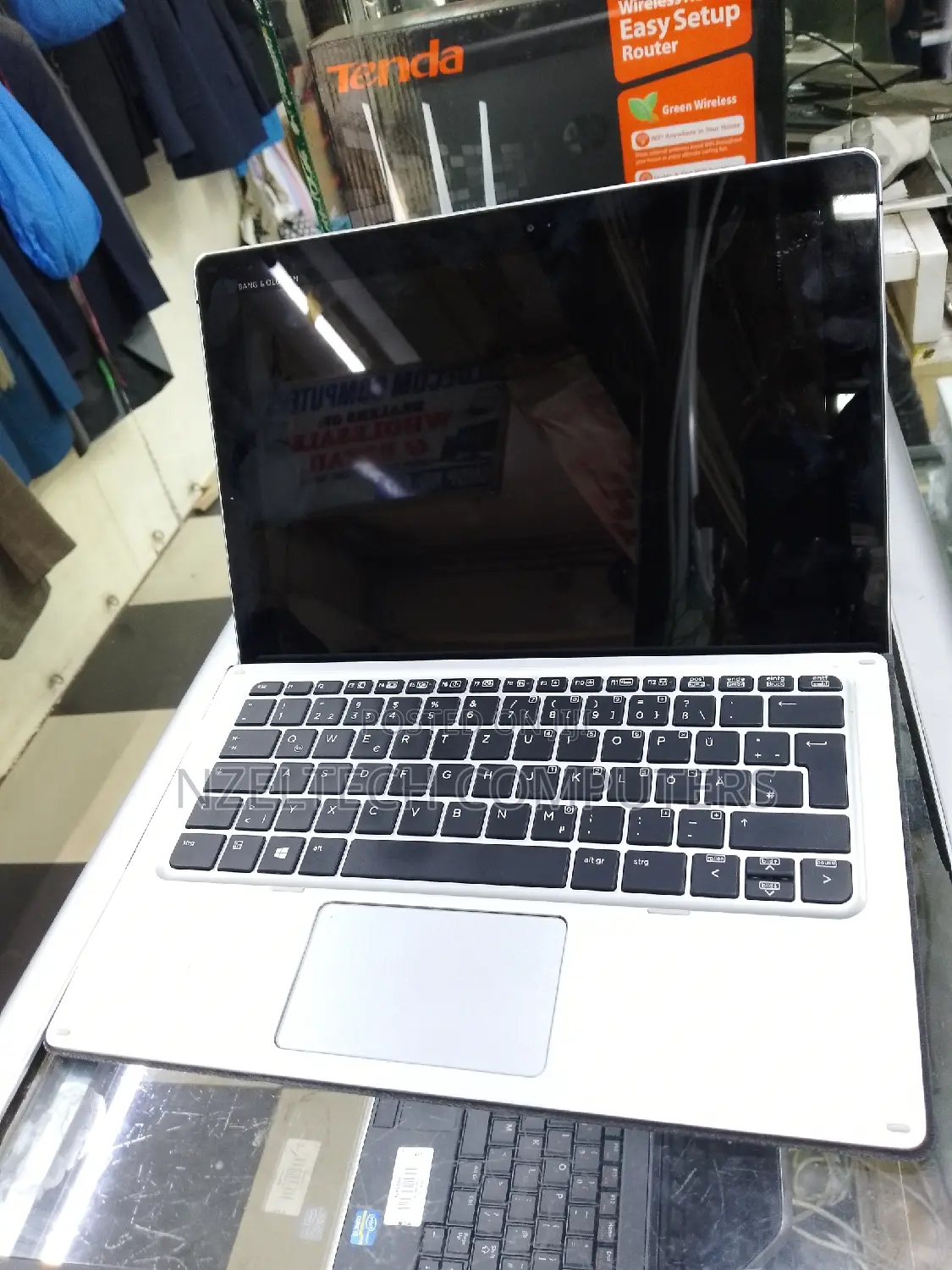 Laptop HP Pro X2 612 G2 8GB Intel Core I5 SSD 256GB