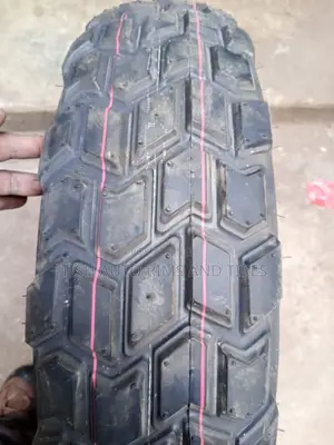 7.50R16 Dunlop a/T