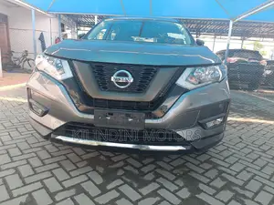Nissan X-Trail 2017 Gray