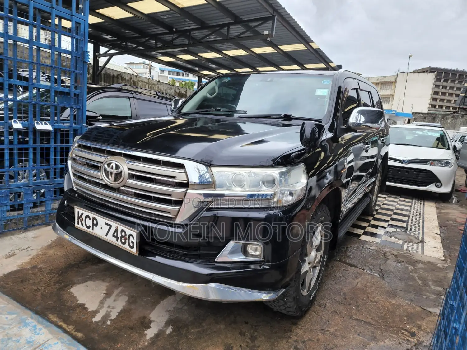 Toyota Land Cruiser 2013 Black