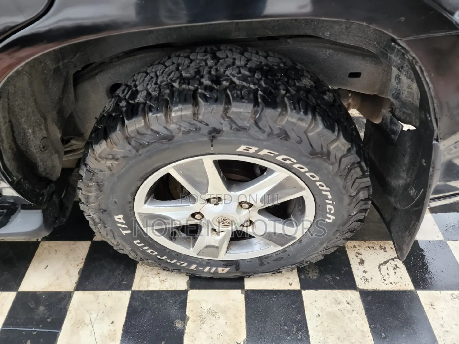 Toyota Land Cruiser 2013 Black