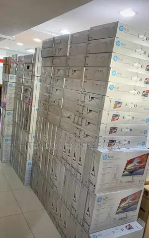 Hp M24F 24 INCH !! Hp M24F 24 INCH !! Hp M24F 24 INCH M24F``