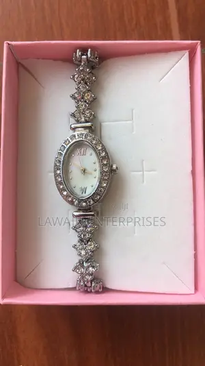 Elegant Ladies Watch