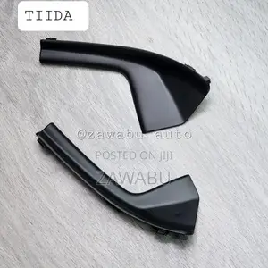 Windscreen Finisher Nissan Tiida
