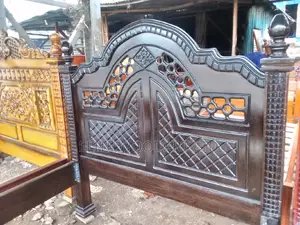 Mahogany 5x6 Bed