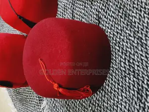 Red Oga/Niger/Ruracio Hat