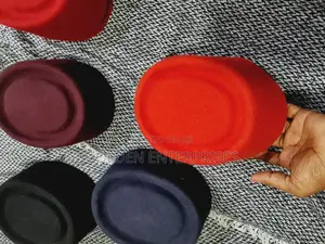 Red Oga/Niger/Ruracio Hat