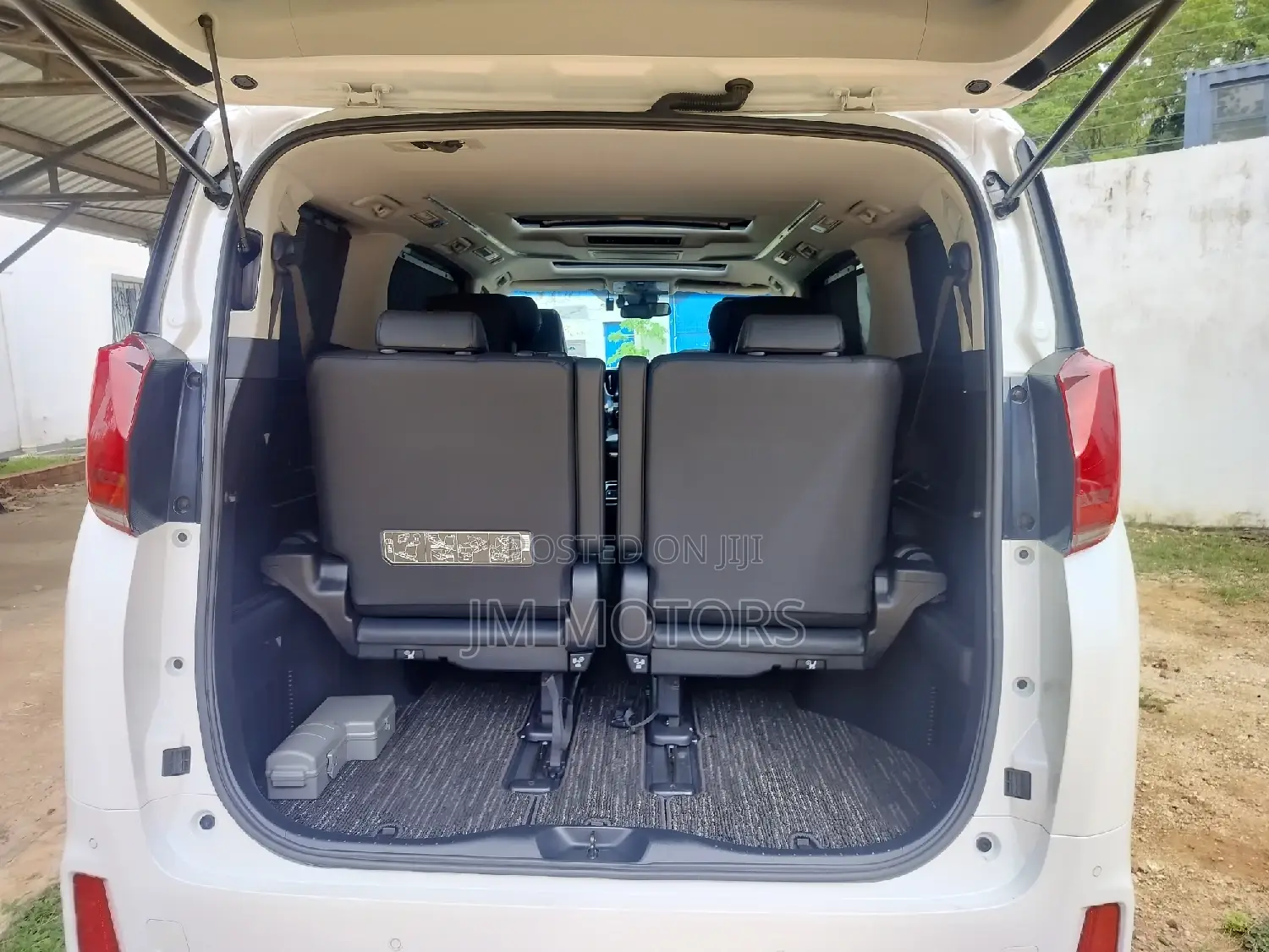 Toyota Alphard 2017 White