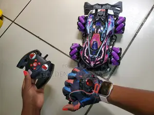 Rc Stunt Car With Kinetic Sensing Gloves and Controller
