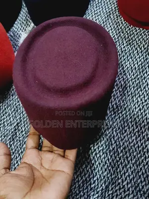 Maroon Oga/Niger/Ruracio Hat
