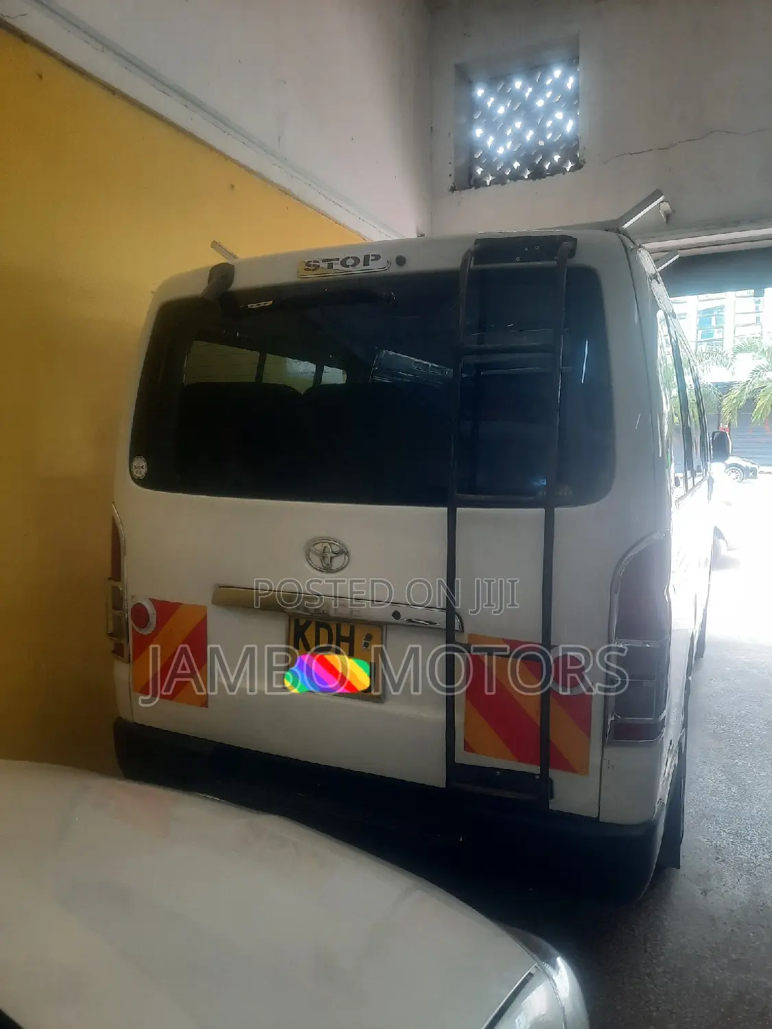 Toyota HiAce 2015 White