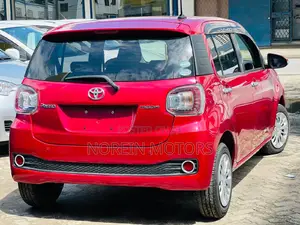 Toyota Passo 2017 Red