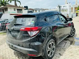 Honda Vezel 2017 Gray