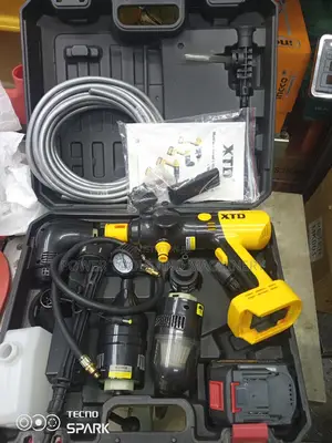 4 in 1 Cordless Carwash Machine