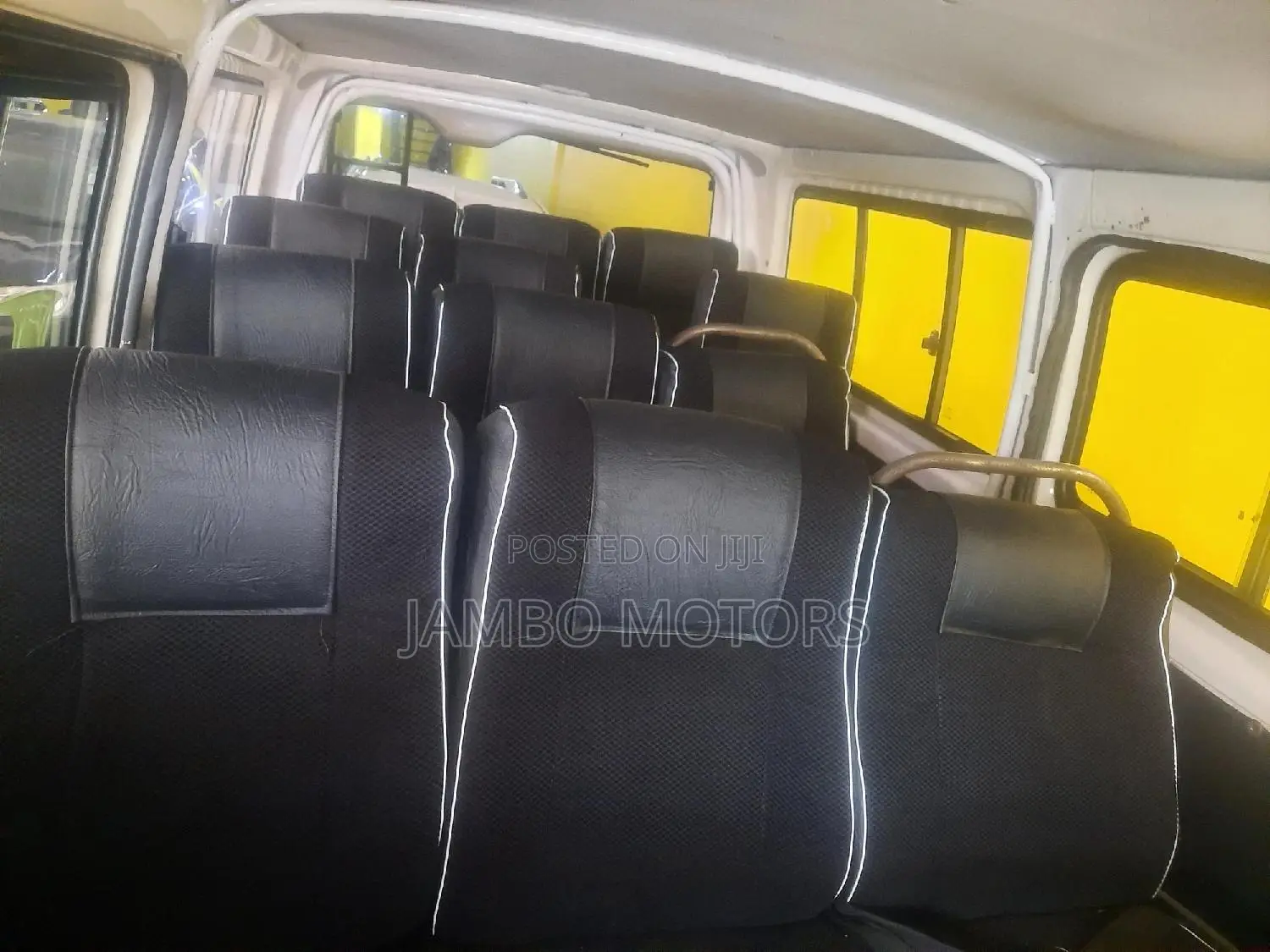 Toyota HiAce 2015 White