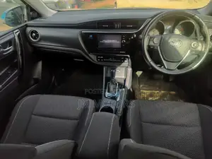 Toyota Auris 2017 Blue