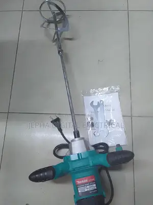 Makita Professional Paint Mixer.