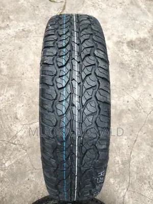 205R16C Aplus Tyre