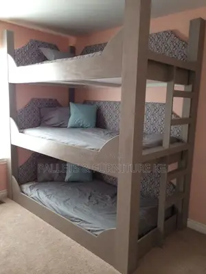 Custom Triple Bunk Bed -665