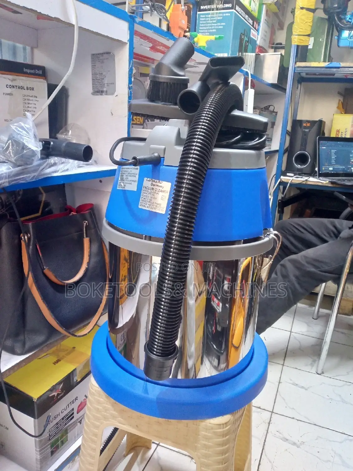 Executive Lenhard Germany Vacuum Cleaner 20 Litres