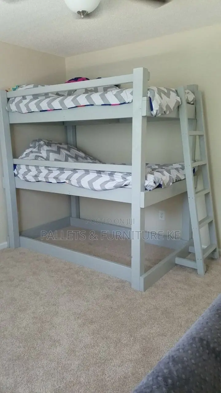 Simple Bunk Bed 645