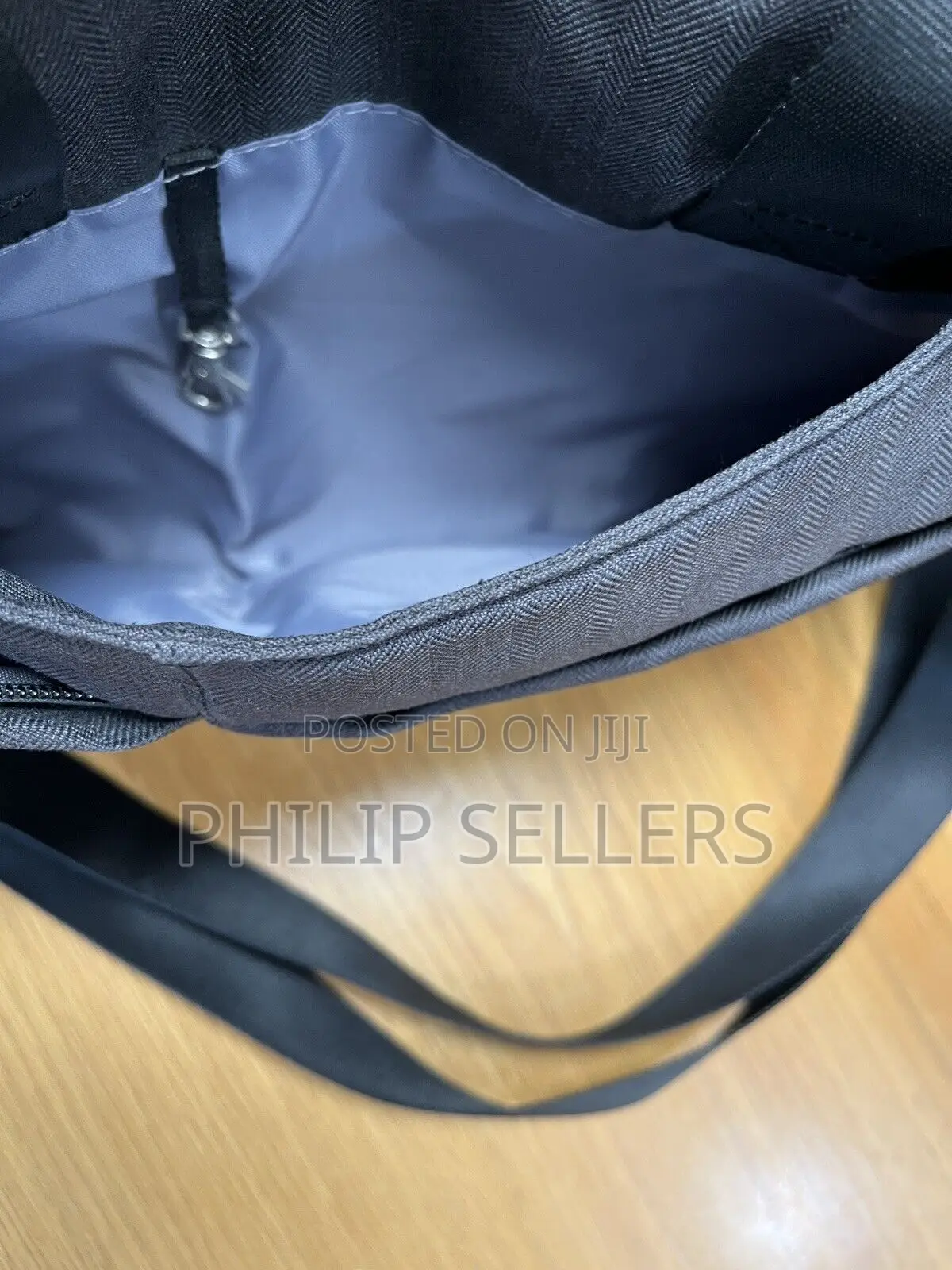 Wiwu Tailored 14” Macbook Air Laptop Hand/Shoulder