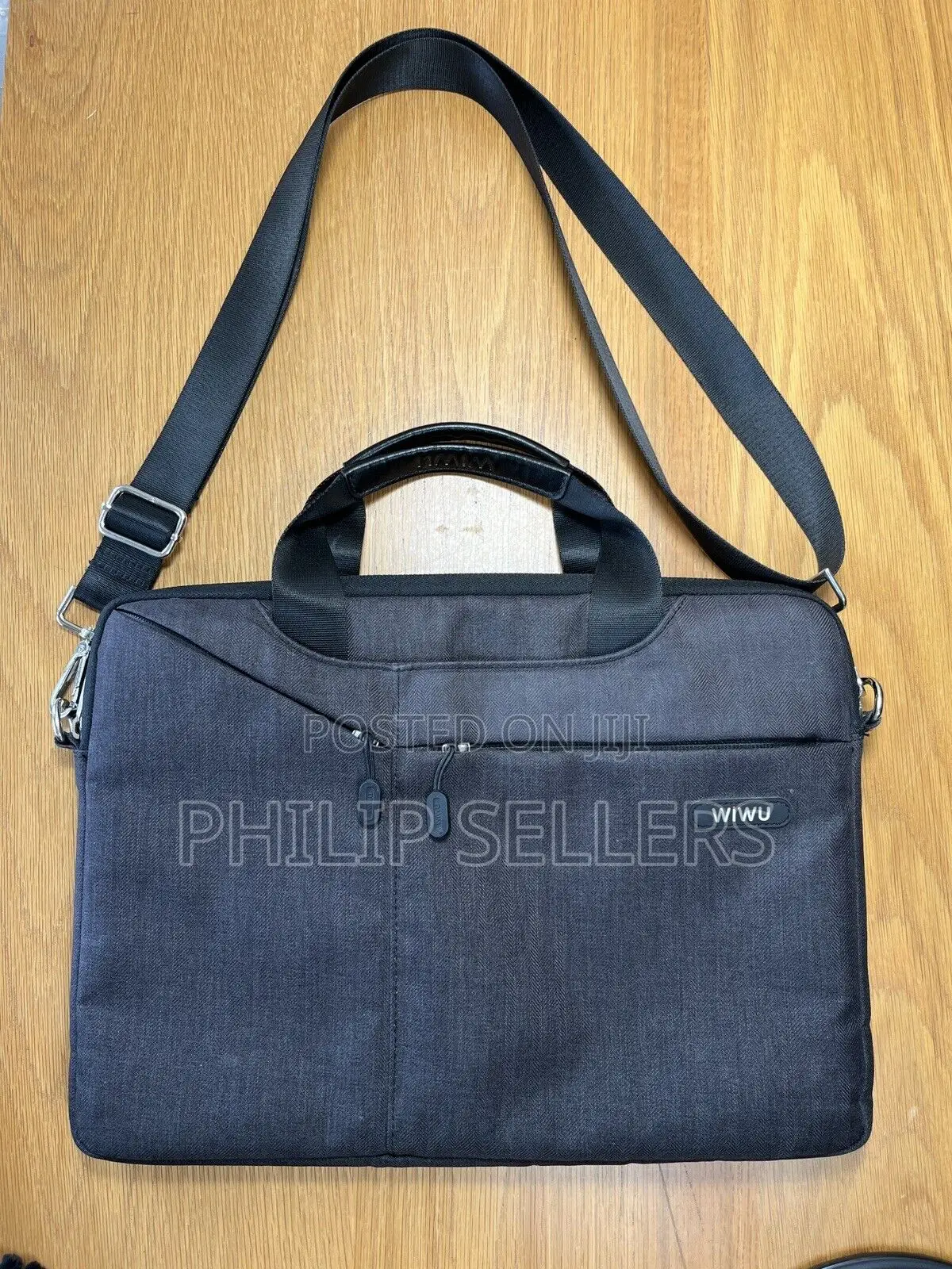 Wiwu Tailored 14” Macbook Air Laptop Hand/Shoulder