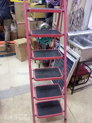 6 Steps Ladder/ Wide Steps Ladder