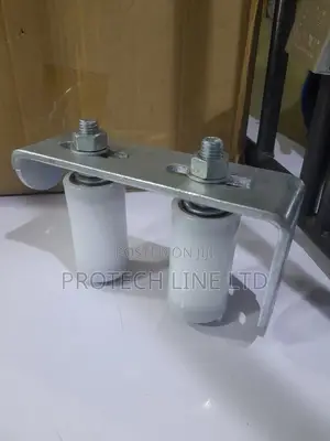 Adjustable Sliding Gate Roller Bracket With Rollers