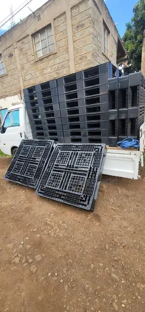 Super Heavy Duty Plastic Pallets