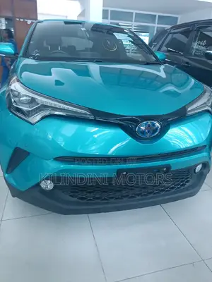 Toyota C-HR 2017 Green