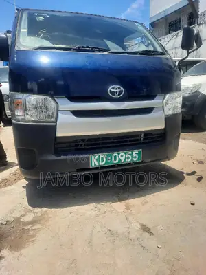 Toyota HiAce 2017 Blue