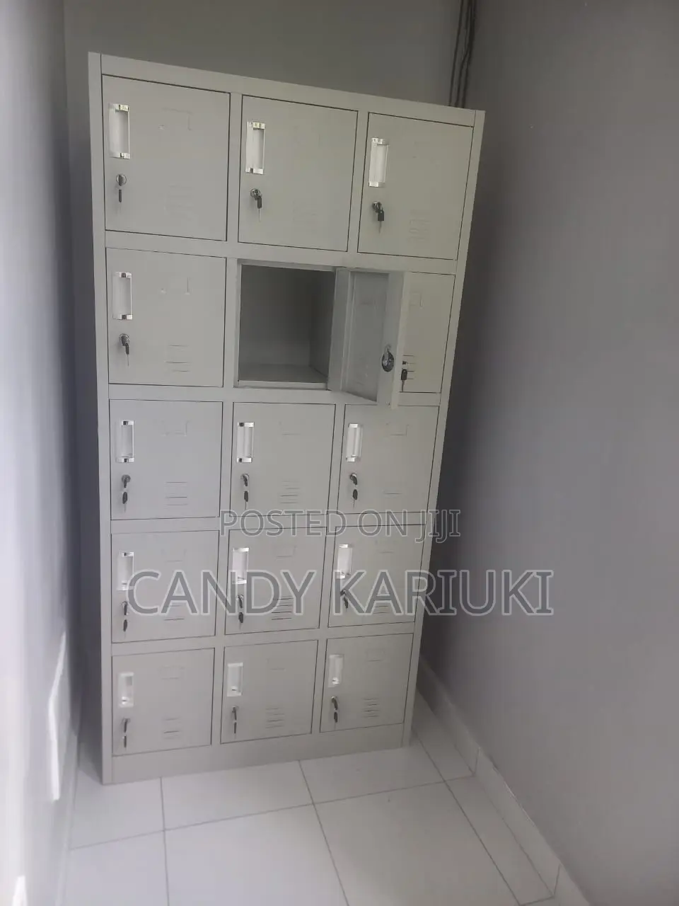 Staff Lockers With 15 Compartments