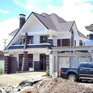 Furnished 5bdrm Maisonette in Membly, Membley Estate for sale