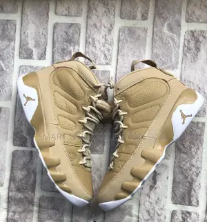 Air Jordan 9 Beige.