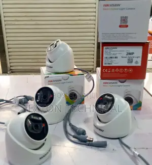 Smart Hybrid Light Hikvision 2mp Hd Camera Dome
