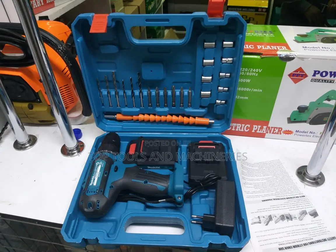 Professional 26V Makita Cordless Drill Set With Briefcase