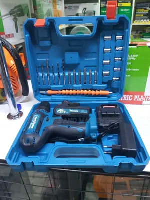 Professional 26V Makita Cordless Drill Set With Briefcase