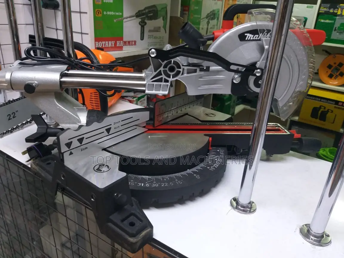 Makita Sliding Miter Saw