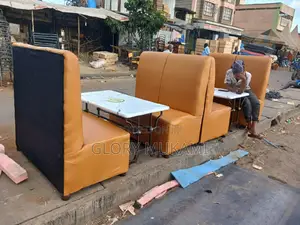 Restaurants Couches